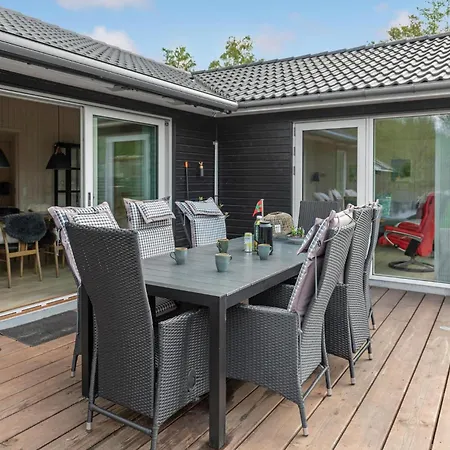 Lovely In Aakirkeby With Wifi Vester Somarken