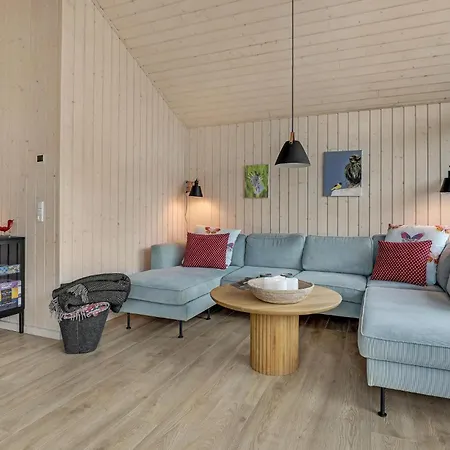 Tatil Evi Lovely In Aakirkeby With Wifi Vester Somarken