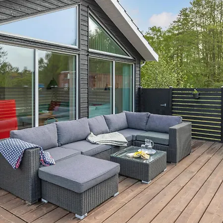 Prázdninový dům 3 Bedroom Beautiful In Aakirkeby Vester Somarken